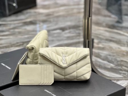 EH - Yves Saint Laurent Bags - 4921 on Sale